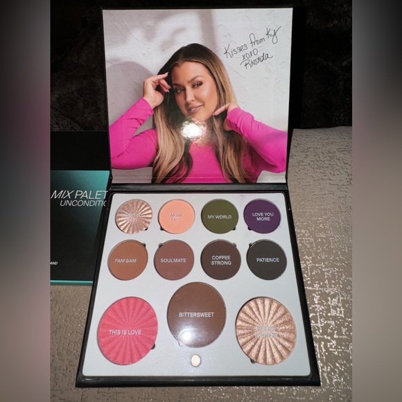 Ofra Cosmetics X Hot Mess Momma 
Unconditional Mini Mix Face Palette - Picture 14 of 14